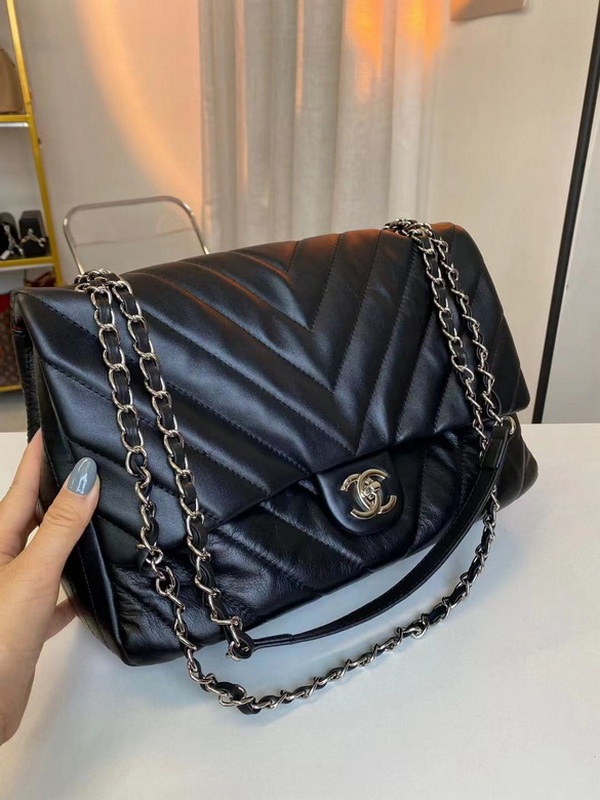 Chanel Handbags 809